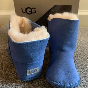 Kids UGG snow boots
